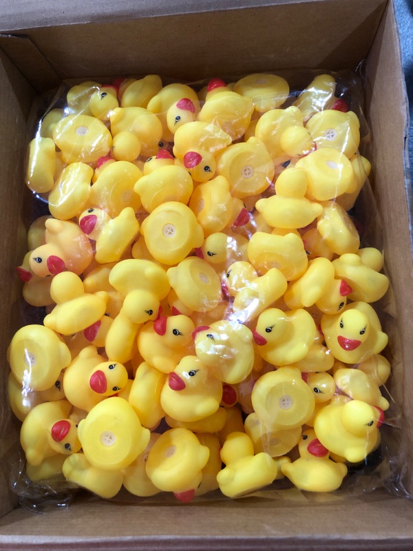 Photo 2 of 200 Pcs Mini Rubber Ducks in Bulk Yellow Tiny Baby Shower Ducks Float Squeak Bathtub Duckies Preschool Bath Toy for Birthday Party Gift(1.57 x 1.57 x 1.18 Inch,Yellow)
