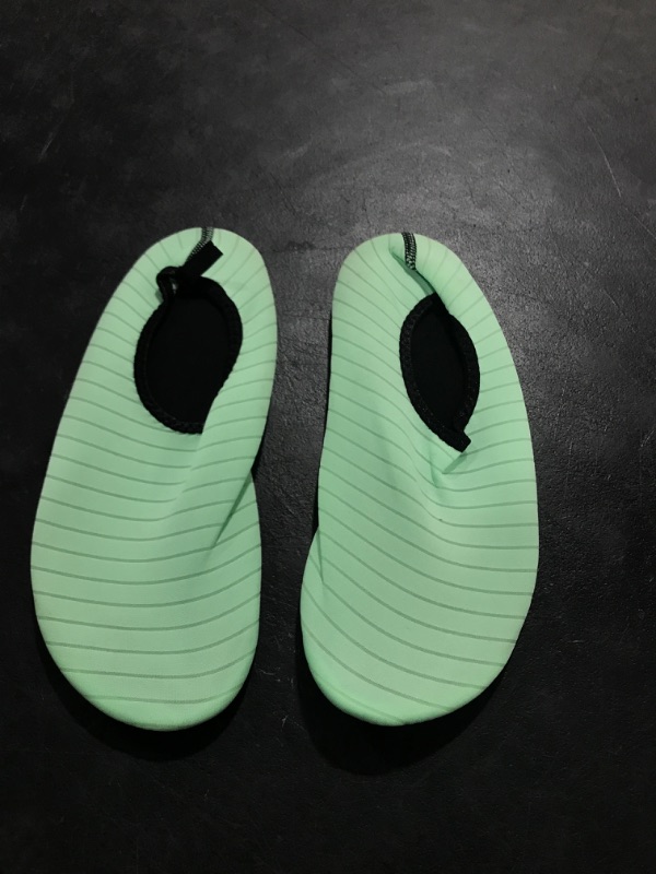 Photo 1 of Adult Youth Size 11.5-12.5 Women/10.5-11.5 Men Water Shoes for Women Men Quick-Dry Aqua Socks Swim Beach Barefoot Yoga Exercise Wear Sport Accessories Pool Camping Must Haves Green-w001