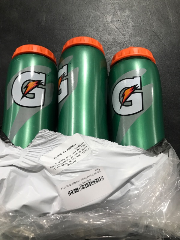 Photo 1 of 3 pack gatorade 32oz squeeze bottle