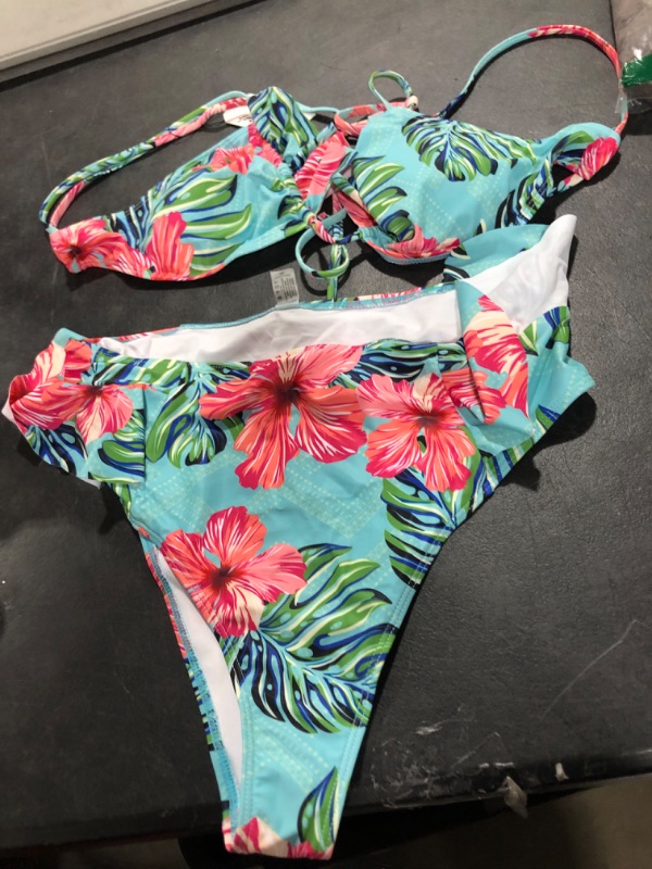 Photo 1 of Womens (XL) Bikini 