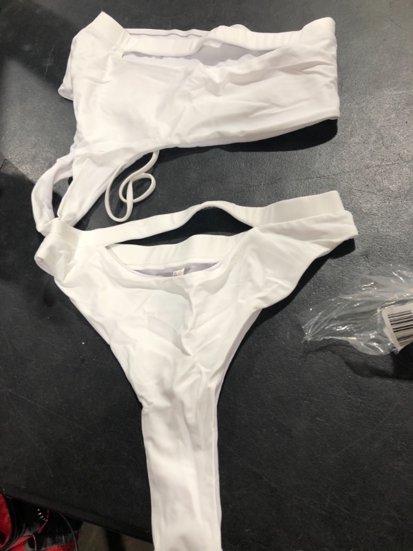Photo 1 of Womens (XL) White Bikini 