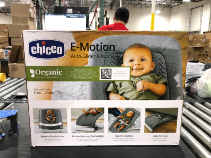 Photo 2 of Chicco E-Motion Auto-Glider & Bouncer - Grey | Grey