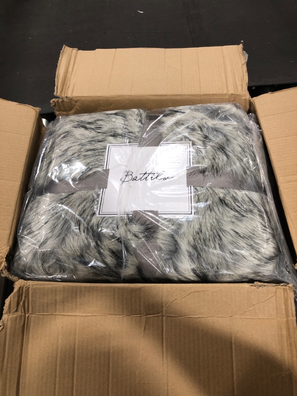 Photo 2 of 




BATTILO HOME Wolf Faux Fur Blanket, Extra Large Fox Fur Throw Blankets for Couch, Bed, Super Soft, Fluffy, Eelegant, Grey with Black Tips Blanket Reversible to Plush Velvet, (Grey, 60"x80") Grey 60"x80"
