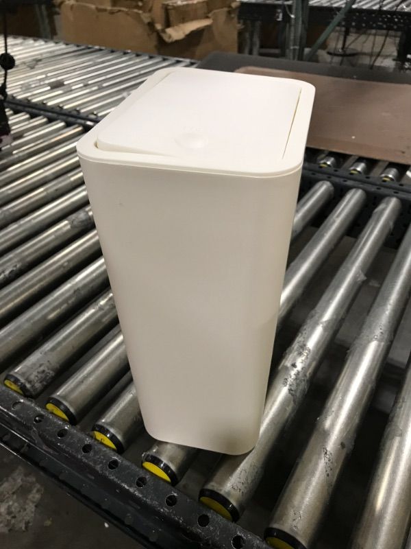 Photo 1 of 13x9in white trash can with lid