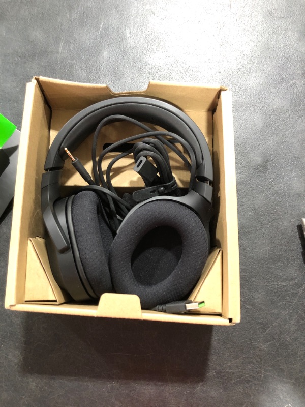 Photo 2 of Razer Barracuda X Wireless Multi-Platform Gaming and Mobile Headset (2021 Model): 250g Ergonomic Design - Detachable HyperClear Mic - 20 Hr Battery - Compatible w/PC, PS5, Switch, & Android - Black Classic Black Headset