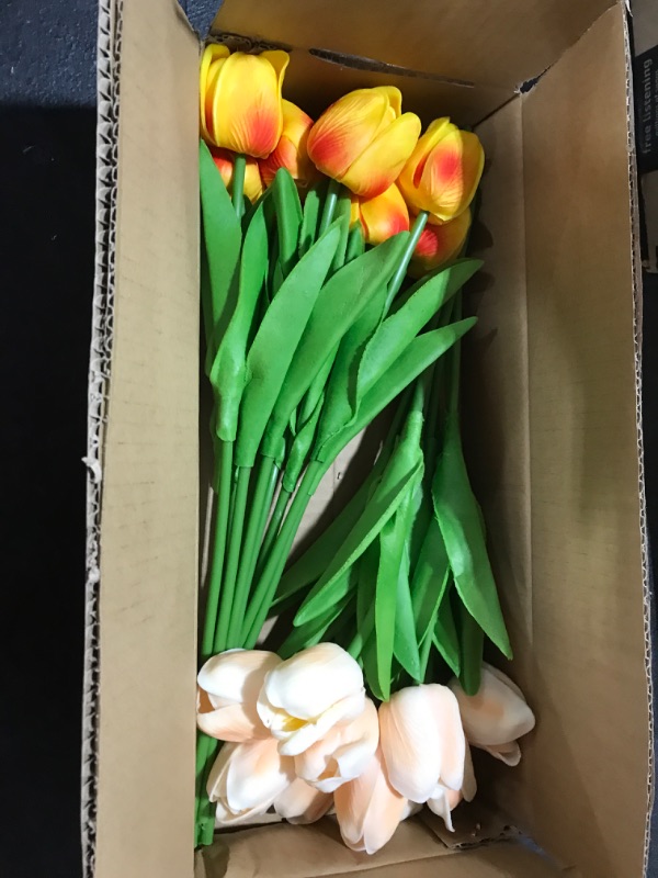 Photo 2 of 20pcs Multicolor Tulips Artificial Flowers Yellow Tulip Silk Flowers Fake Tulip Stems Floral Arrangement Table Decor for Home Office Party Wedding Bouquet 