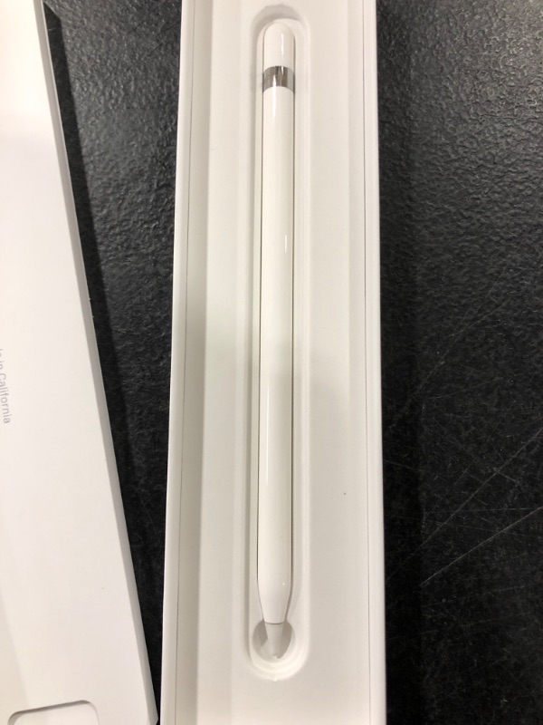 Photo 2 of Apple Pencil