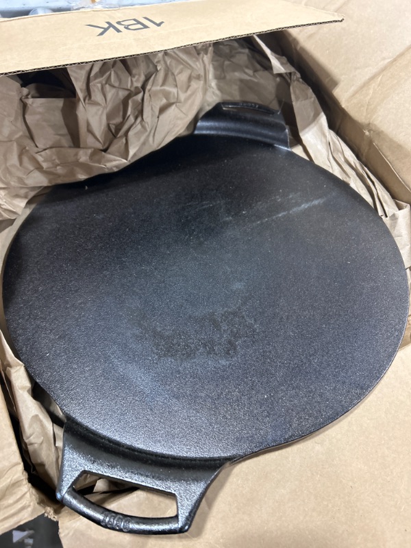 Photo 2 of 15" Cast Iron Pizza Pan
