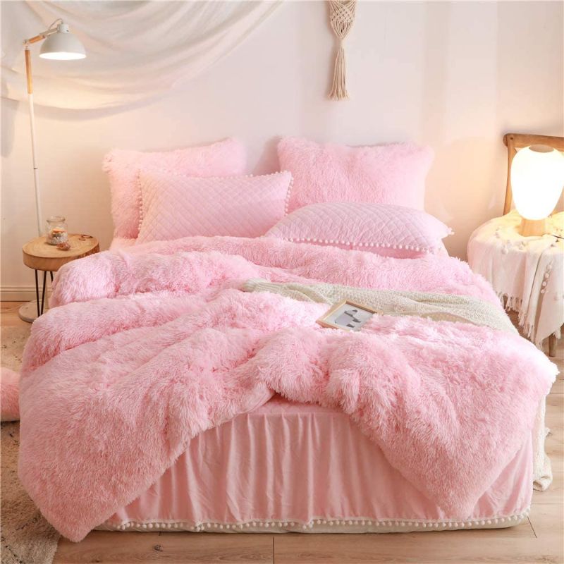 Photo 1 of  Luxury Plush Shaggy Duvet Cover Flannel Velvet Bedding (1 Faux Fur Duvet Cover +2 Faux Fur Pillowcases) Fluffy Comforter Bed Sets 3 Pieces,Zipper Closure (Pink, Queen)
