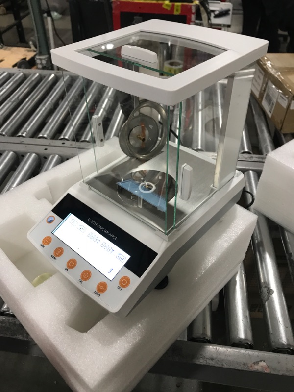 Photo 2 of Bonvoisin Digital Analytical Balance 0.1mg High Precision Lab Scale CE Certificated Electronic Balance 0.0001g Scientific Laboratory Scale (220g, 0.1mg)