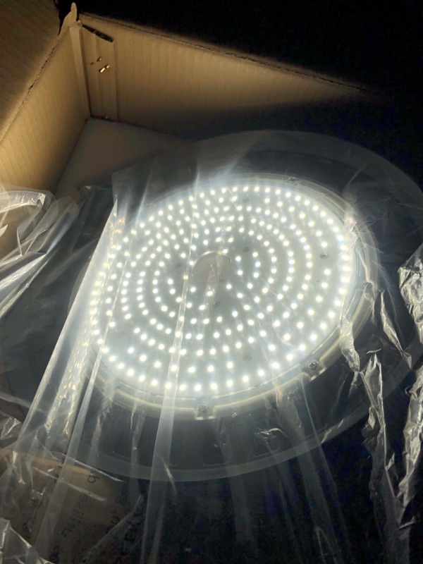 Photo 2 of BFT UFO LED High Bay Light 150W 22500LM 0-10V Dimmable 5000K,600W HID/HPS Replacement,5' Cable with 110V US Plug,UL Certified Driver IP65 Hanging Hook...
