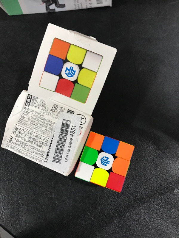Photo 2 of Coogam GAN 356R Speed Cube Gans 356 R 3x3 Stickerless Gan356 R 3x3x3 Speedcube GES V3 System
