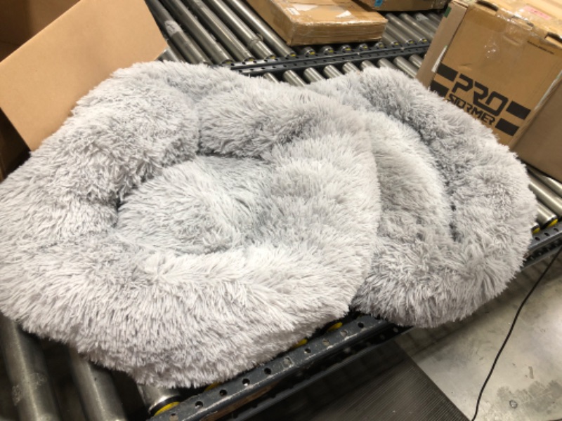 Photo 1 of 2 PACK, 26 INCH GREY ROUND PET BEDS