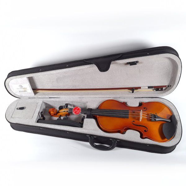 Photo 1 of 4/4 PRACTICE VIOLIN WITH CASE