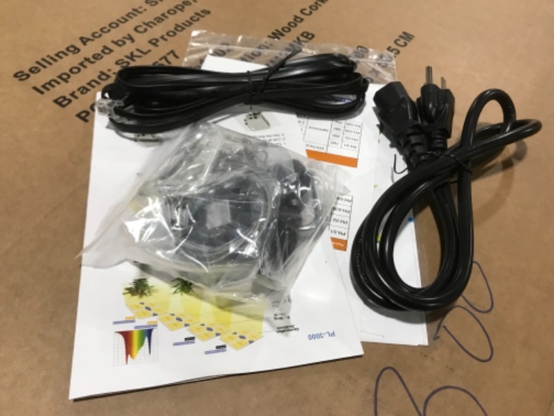 Photo 1 of Phlizon PL2000 Plant LED Grow Light with LM281B LEDs Dimmable Daisy Chain Full Spectrum Grow Lamp for Indoor Plant Led Grow for 3x3ft Coverage 