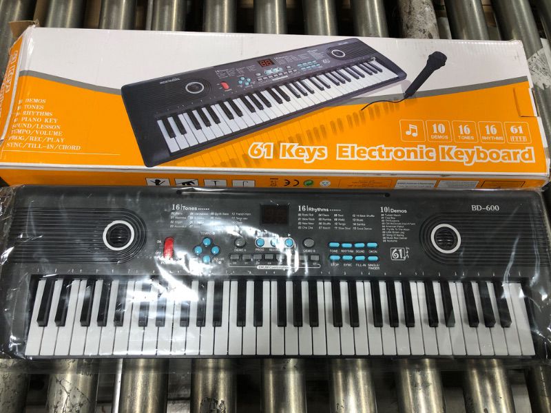 Photo 2 of 61 Keys Keyboard Piano, Electronic Digital Piano with Built-In Speaker Microphone, Portable Keyboard Gift Teaching for Beginners?piano keyboard for kids