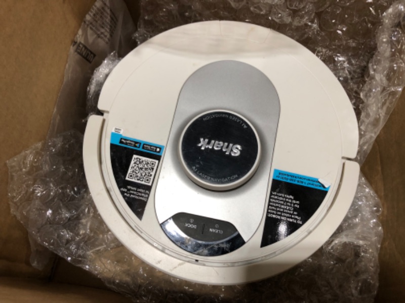 Photo 2 of  SOLD FOR PARTS ONLY, Shark AV251WAOUS AI Robot Vacuum with XL Self-Empty Base, Silver and Black