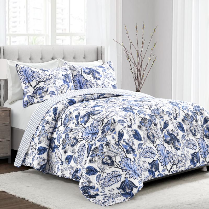 Photo 1 of 3-Pc Quilt Set in Navy Blue (108 in. W X 92 in. H (7 Lbs.))
