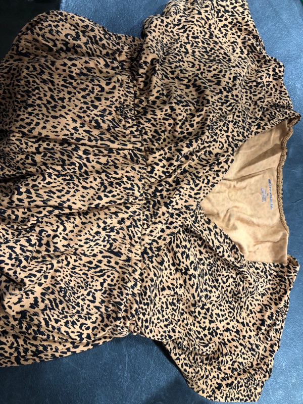 Photo 1 of AMAZON ESSENTIALS BLOUSE LEOPARD 