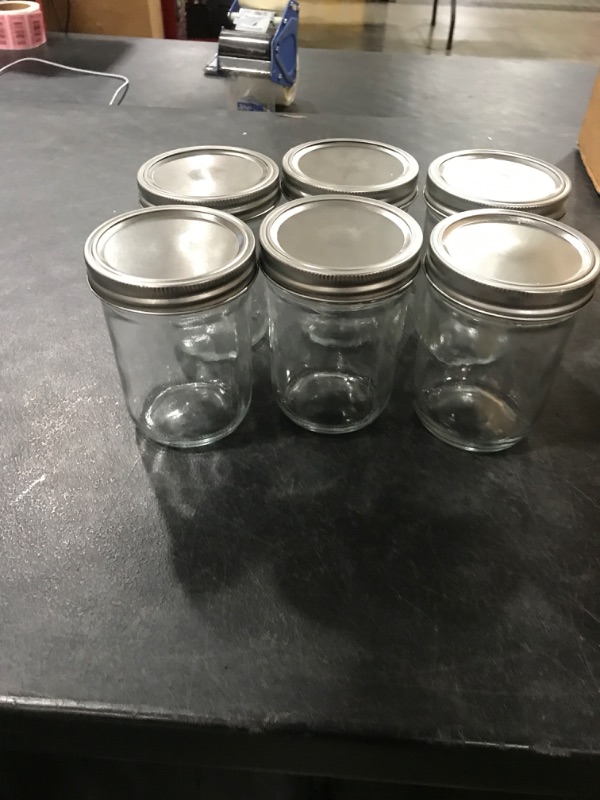 Photo 1 of 6 pc mason jar set with screw lids