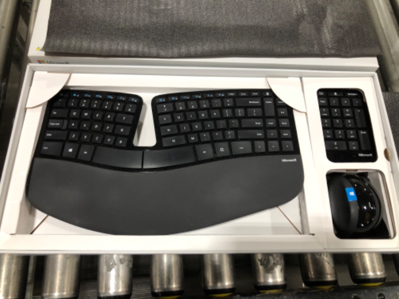 Photo 2 of  Microsoft Sculpt Ergonomic Desktop Black - Wireless USB Keyboard Keypad and Mouse 