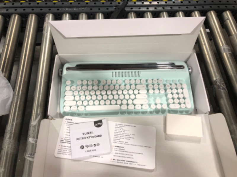 Photo 2 of YUNZII ACTTO B503 Wireless Typewriter Keyboard, Retro Bluetooth Keyboard with Integrated Stand for Multi-Device (B503, Sweet Mint)