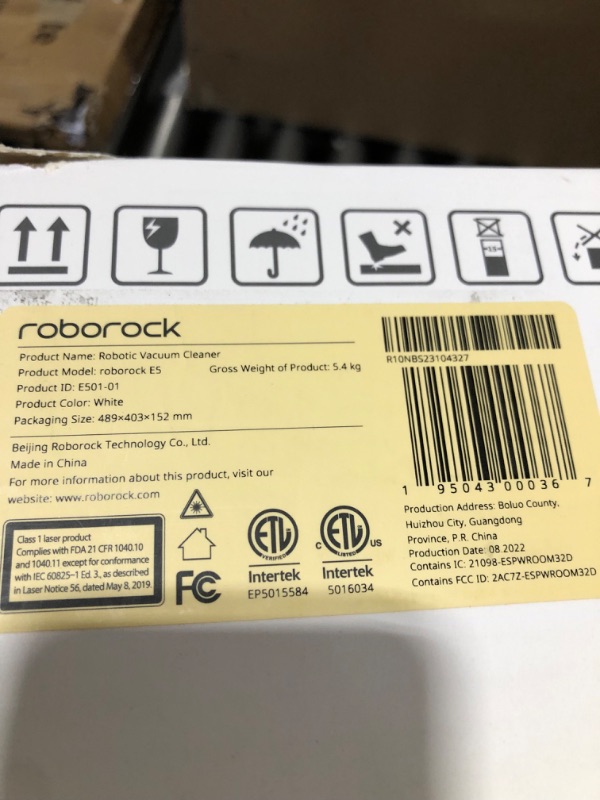 Photo 5 of  Roborock Vacuum Cleaner E5 Mop Carpets Hard Floors UN3481 White