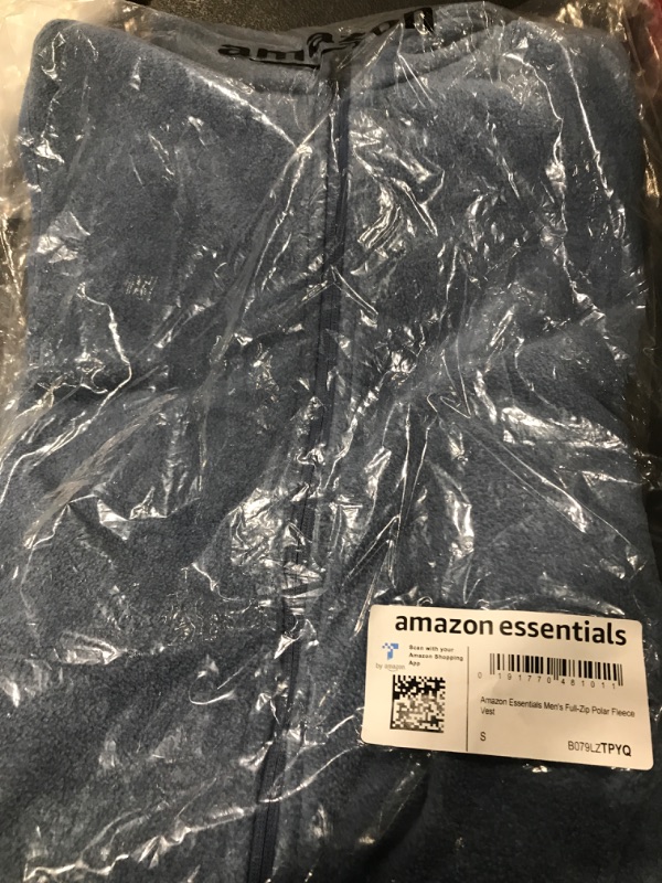 Photo 2 of Amazon Essentials Men's Full-Zip Polar Fleece Vest (Available in Big & Tall) Polyester Blue Heather Small