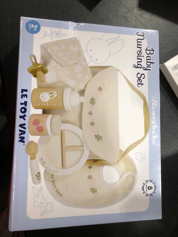 le toy van doll nursing set