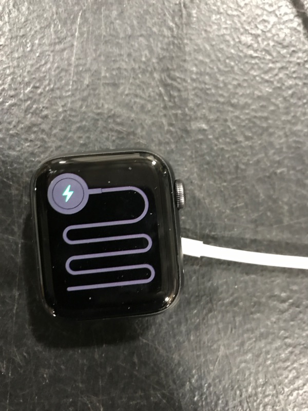 Photo 3 of Apple Watch SE 40mm GPS