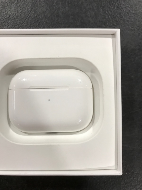 Photo 4 of Apple AirPods Pro True Wireless Bluetooth Headphones (1st Generation) with MagSafe