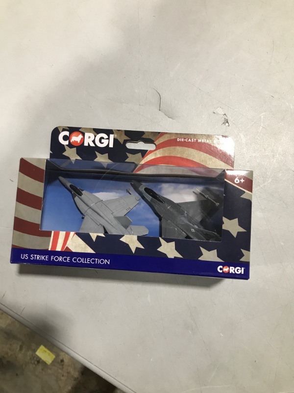 Photo 1 of Corgi CG90684 F-18-F-16 2 Plane US Strike Force Collection Aircraft