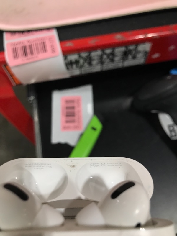 Photo 1 of AirPods Pro