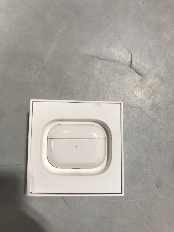 Photo 1 of Apple AirPods Pro