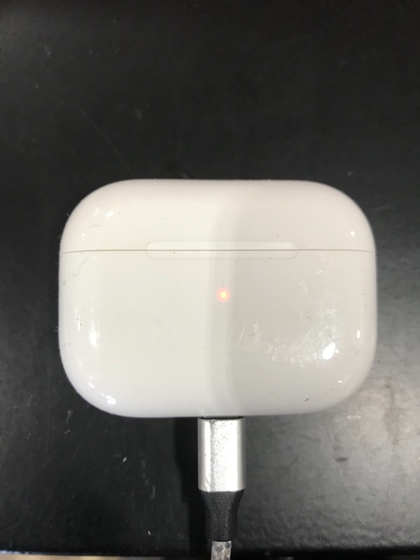 Photo 2 of Apple AirPods Pro