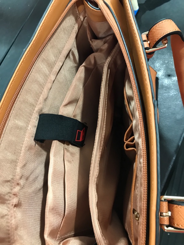 Photo 1 of Ladies CEO Purse/Laptop Bag- Tan