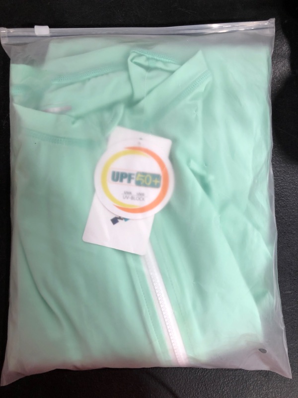 Photo 1 of [Size XX-Large] HISKYWIN Women's Long Sleeve UV Sun Protection Rash Guard Side Adjustable Wetsuit Swimsuit Top - Light Green