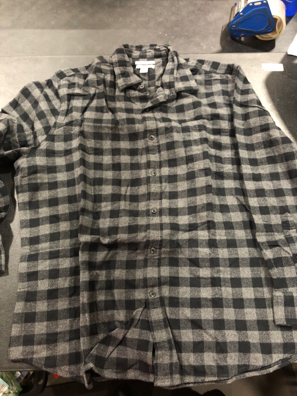 Photo 2 of Amazon Essentials Men's Long-Sleeve Flannel Shirt (Available in Big & Tall) X-Large Charcoal Buffalo Plaid