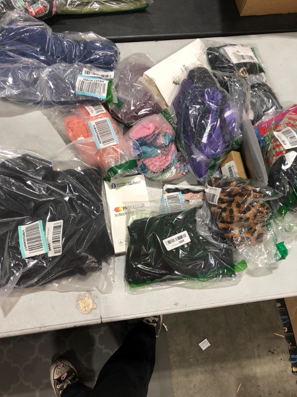 Photo 1 of box lot 