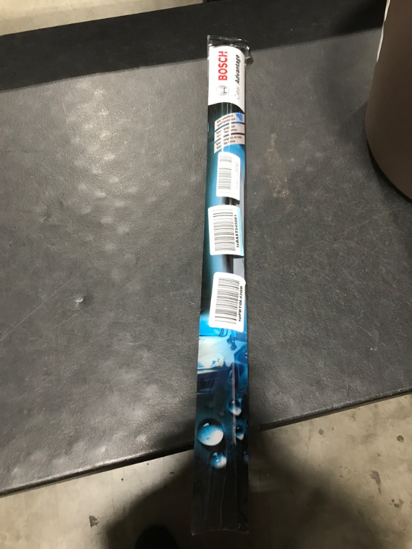 Photo 1 of BOSCH Clear Advantage 26CA Beam Wiper Blade - 26" (Single) 26" (Pack of 1)