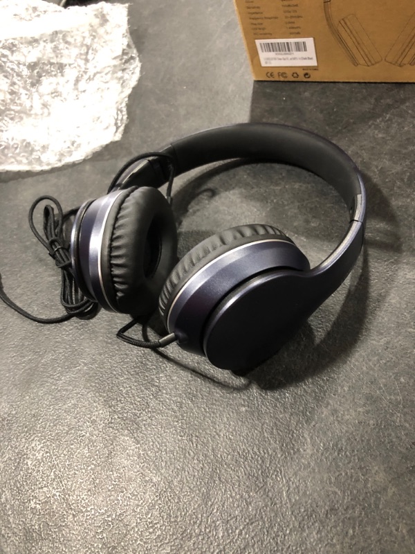 Photo 2 of LORELEI X6 Over-Ear Headphones with Microphone