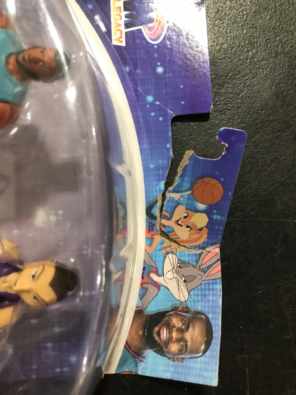 Photo 2 of DAMAGED BOX - Moose Toys Space Jam: A New Legacy - 2 Pack - On Court Rivals - Lebron & White Mamba, (14578)