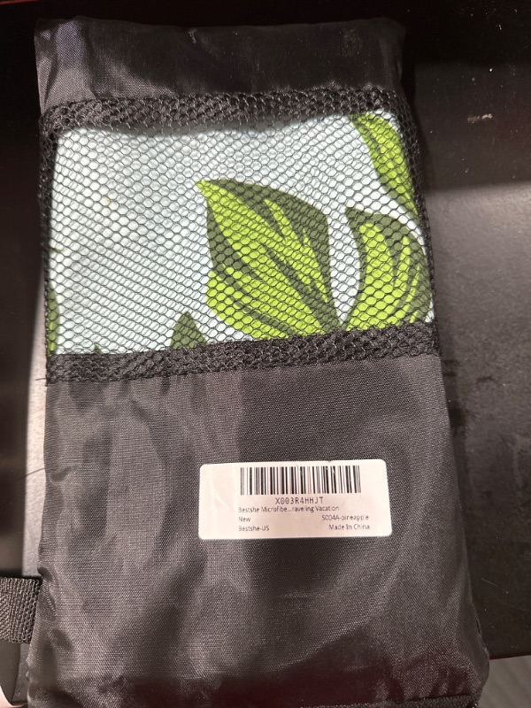 Photo 1 of 
Bestshe Sand Free Beach Towel