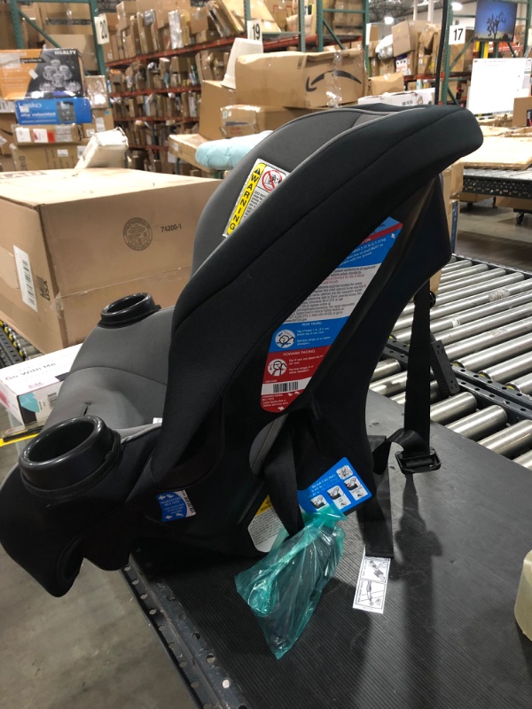 Photo 2 of Cosco Onlook 2-in-1 Convertible Car Seat, Rear-Facing 5-40 pounds and Forward-Facing 22-40 pounds and up to 43 inches, Black Arrows