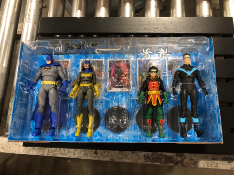 Photo 2 of DC Multiverse Multipack - BAT Family 5 Pack