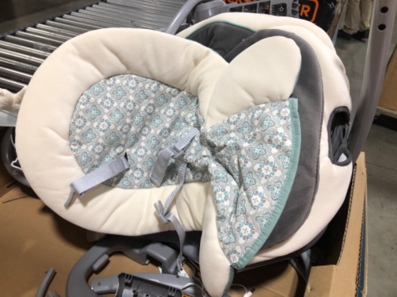 Photo 1 of Graco DuetSoothe Swing and Rocker - Winslet