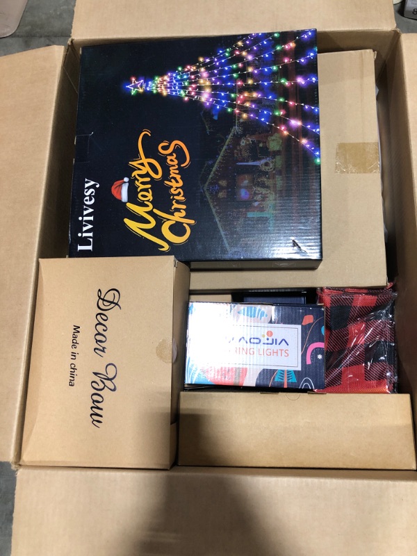 Photo 1 of 12"x23.5"18.5" Christmas Box Lot