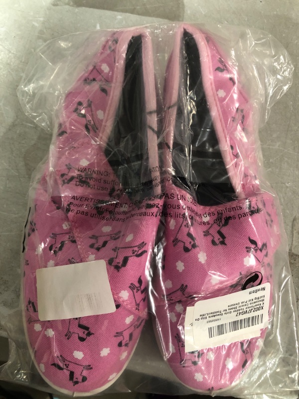 Photo 1 of GIRLS FLORAL SHOES
SIZE 2 