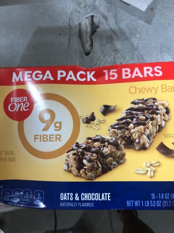 Photo 2 of Fiber One Chewy Bars, Oats & Chocolate, Fiber Snacks, Mega Pack, 1.4 Ounce (Pack of 15) 15 Count (Pack of 1)
BEST BY NOV 2023