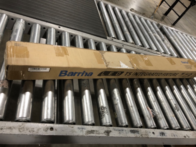 Photo 5 of (6 Pack) Barrina LED T5 Integrated Single Fixture, 4FT, 2200lm, 6500K (Super Bright White), 20W, Utility LED Shop Light, Ceiling and Under Cabinet Light, Corded Electric with ON/OFF Switch, ETL Listed 6-pack (6-power Cords)